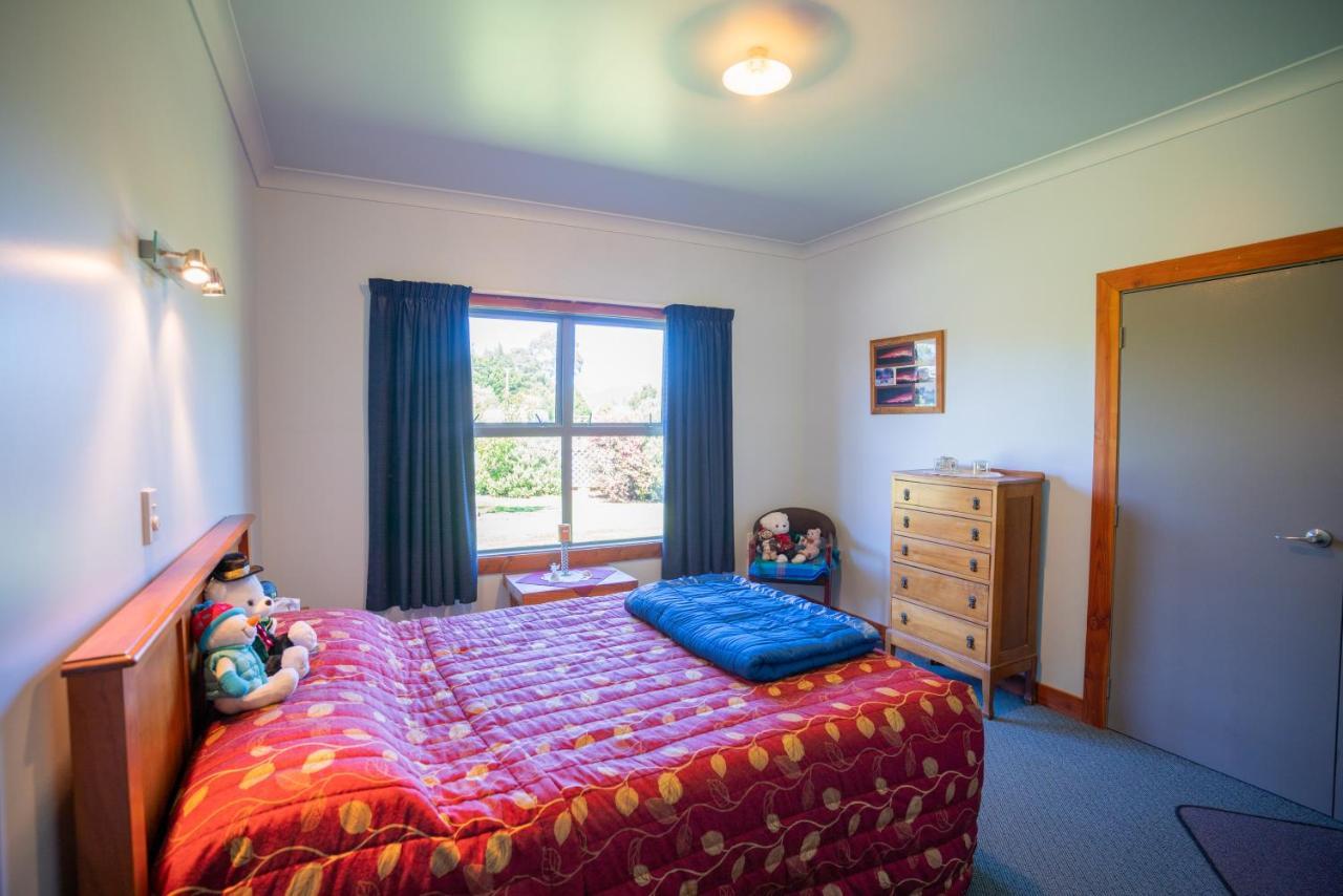 Hostel Bob&Maxines Backpackers Te Anau Exterior foto