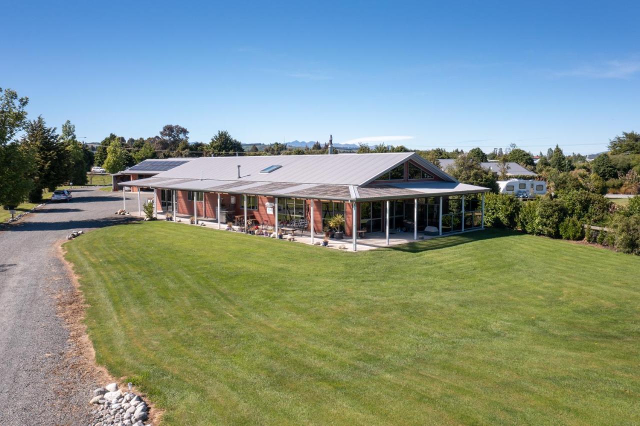 Hostel Bob&Maxines Backpackers Te Anau Exterior foto