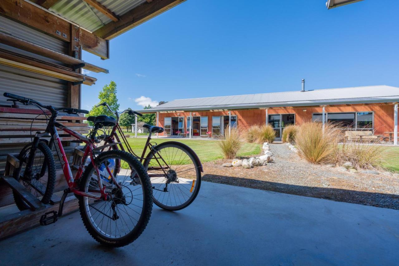 Hostel Bob&Maxines Backpackers Te Anau Exterior foto
